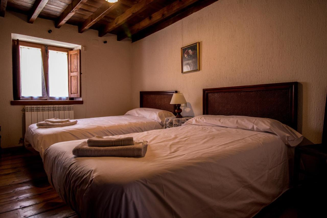 Pensjonat La Casa Del Abuelo Hoyos del Espino Zewnętrze zdjęcie